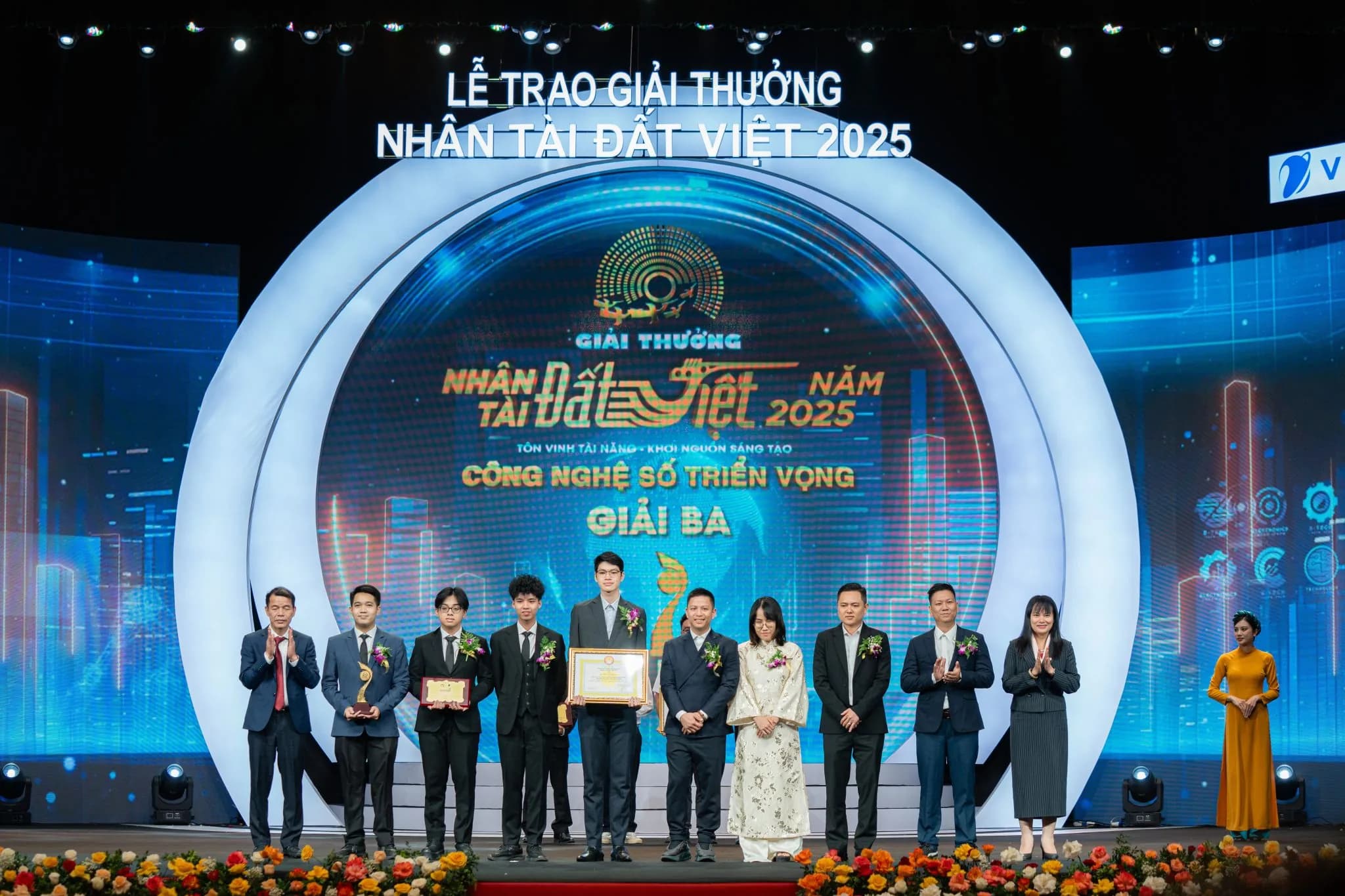 Nhan Tai Dat Viet 2025